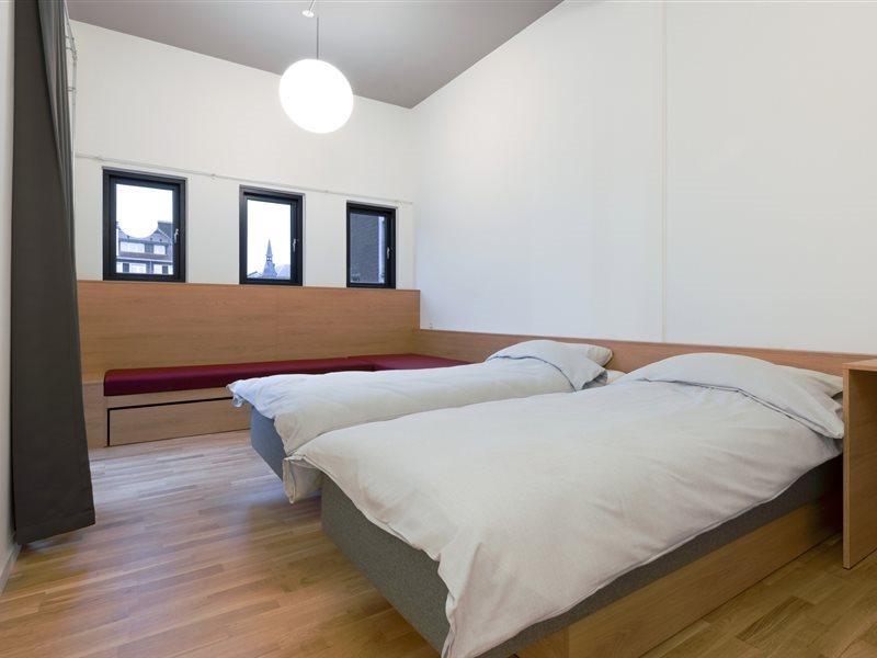 Roberta's Society Hostel *