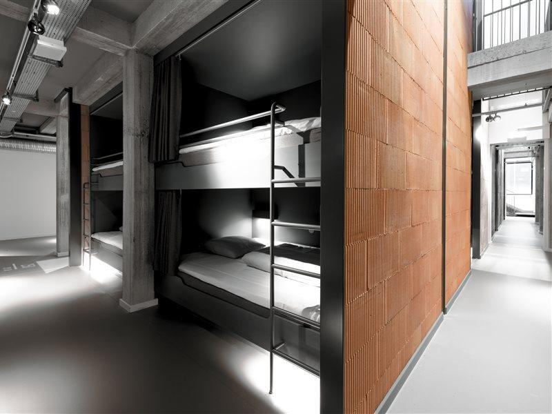 Hostel Roberta's Society *