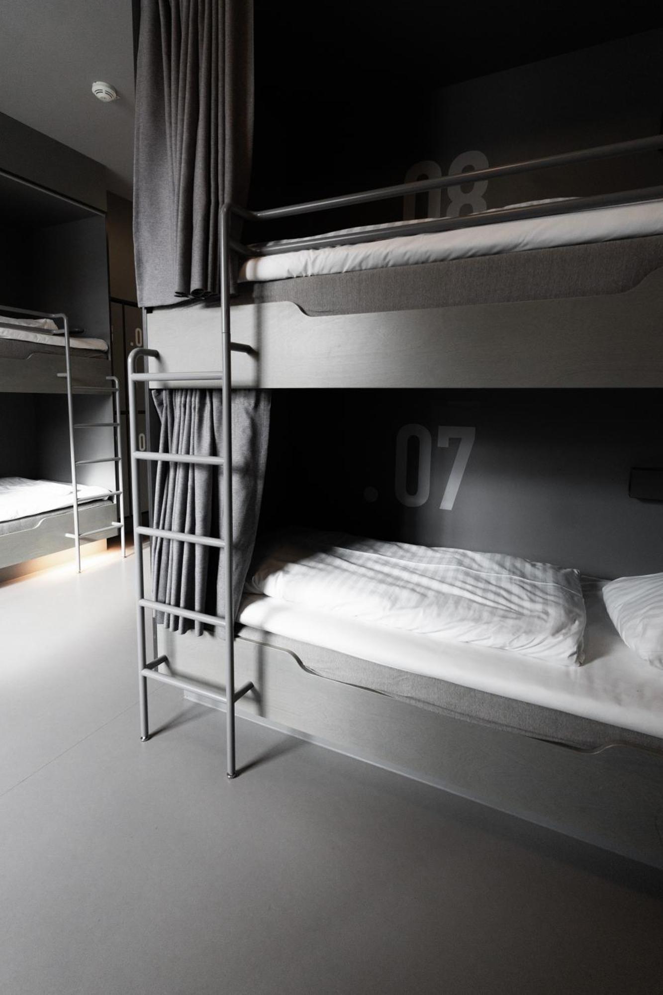 Hostel Roberta's Society