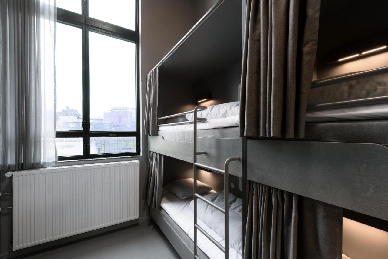 Roberta's Society Hostel *